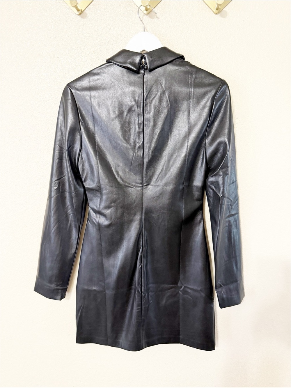 Amanda Uprichard Sloane Long Sleeve Faux Leather Minidress in Black size medium - Picture 8 of 9